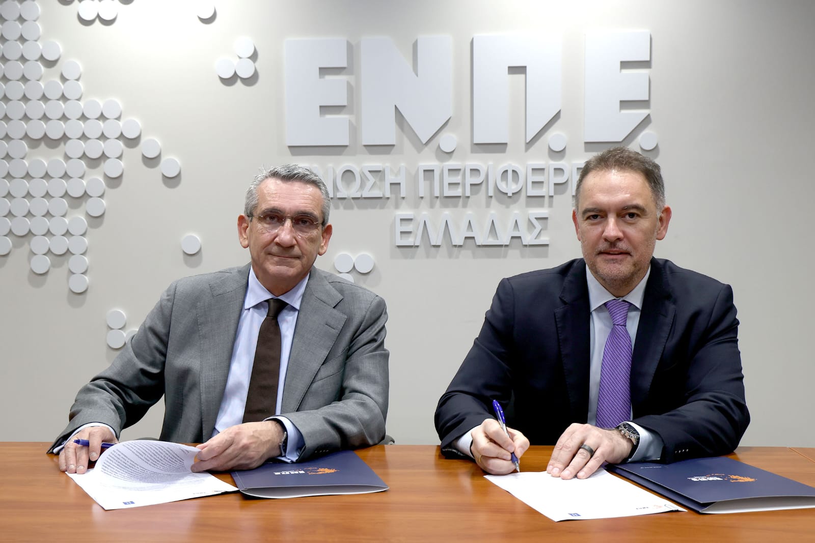 Η Ένωση Περιφερειών Ελλάδος και το Ξενοδοχειακό Επιμελητήριο Ελλάδος ενώνουν δυνάμεις για τη βιώσιμη ανάπτυξη της Φιλοξενίας / Υπογραφή Μνημονίου Συνεργασίας